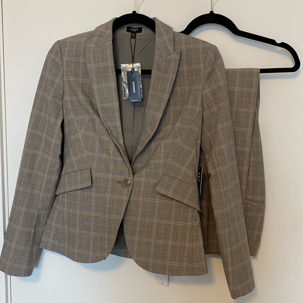 NWT Express full suit size XS/0